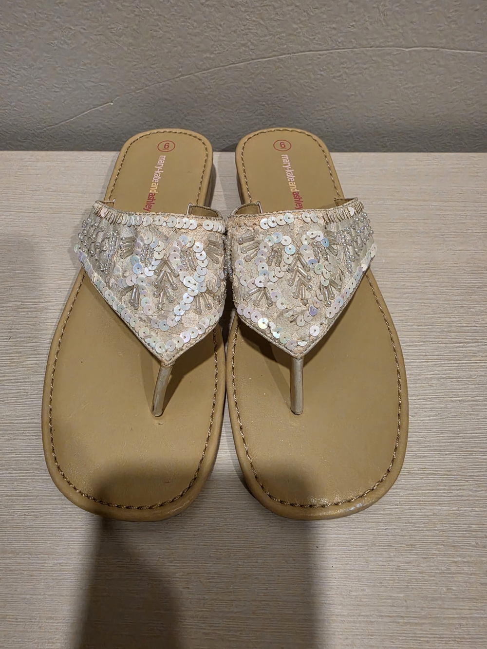 Y2K Mary-Kate And Ashley Olsen Sequin And Beaded Thong Sandal Flip Flops Size 6